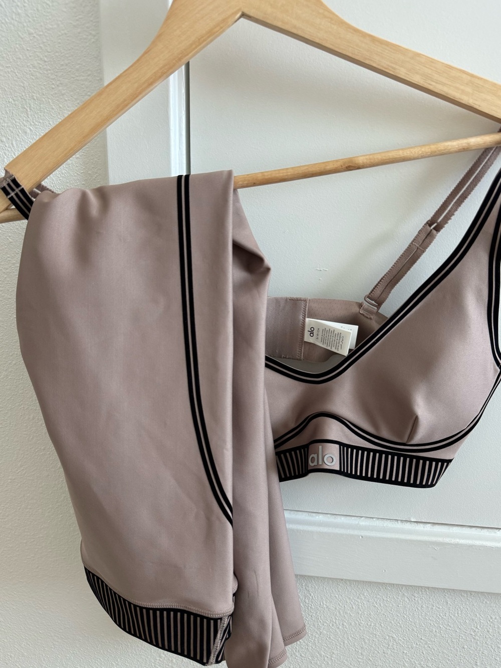 Alo Matching Airlift High Waist 7/8 Set in Taupe